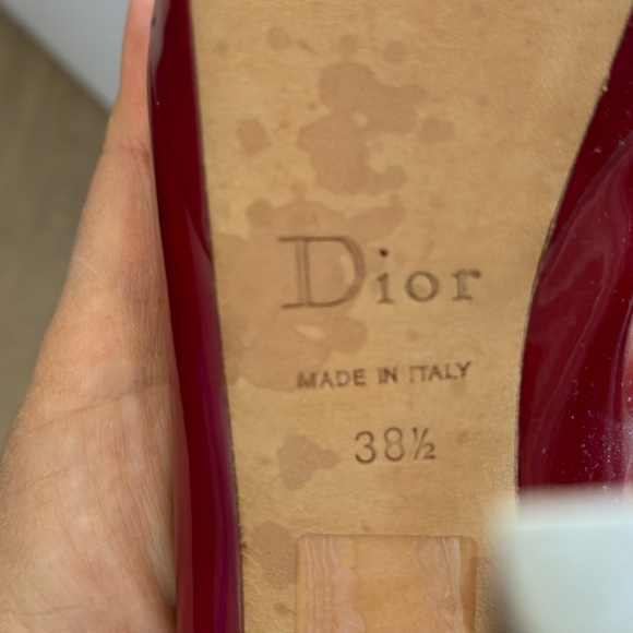 Dior, patent leather heels size 38.5 runs small good for 38 (US8) - Picture 4 of 4